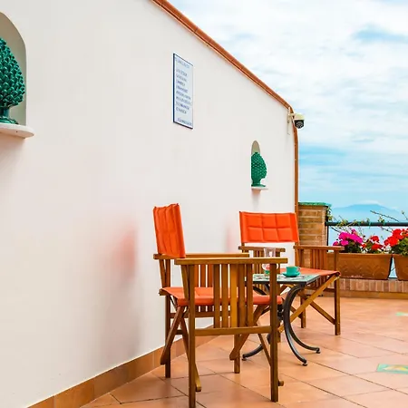 Starhost - Marcella Con Terrazza E Giardino Vista Mare Vakantiehuis