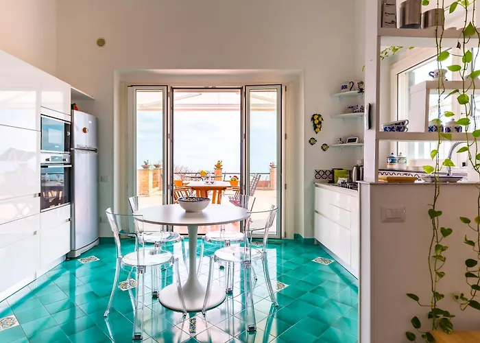 Starhost - Marcella Con Terrazza E Giardino Vista Mare