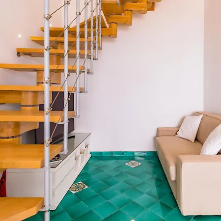 Starhost - Marcella Con Terrazza E Giardino Vista Mare *